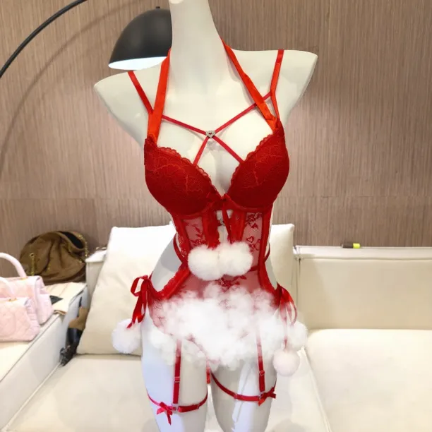 《圣诞派对》红色圣诞蕾丝厚杯内衣
