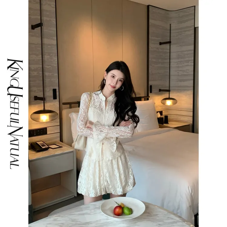 KUN【斐济恋歌】不被定义 立体浮雕蕾丝春夏中式立领花苞短裤套装