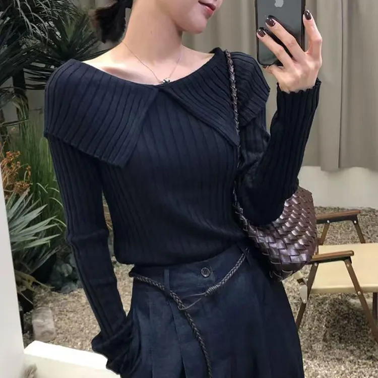 2025早秋新款法式复古气质大翻领长袖针织衫女气质显瘦百搭上衣