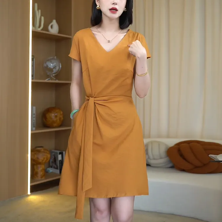 V领纯色绑带连衣裙2025夏季新款时尚简约收腰显瘦设计感气质裙子