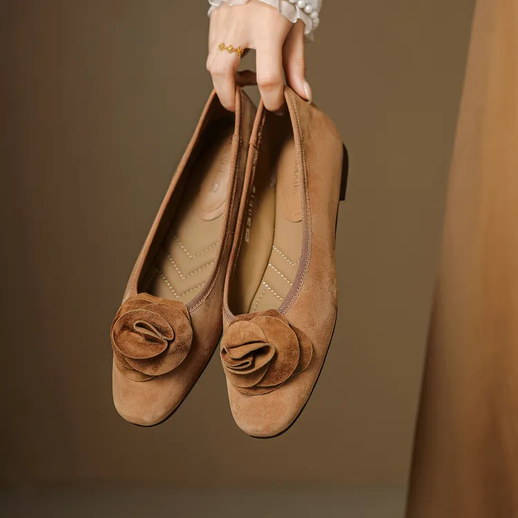 2025年夏季新款低跟平跟浅口单鞋女芭蕾风舒适百搭复古真皮女鞋子