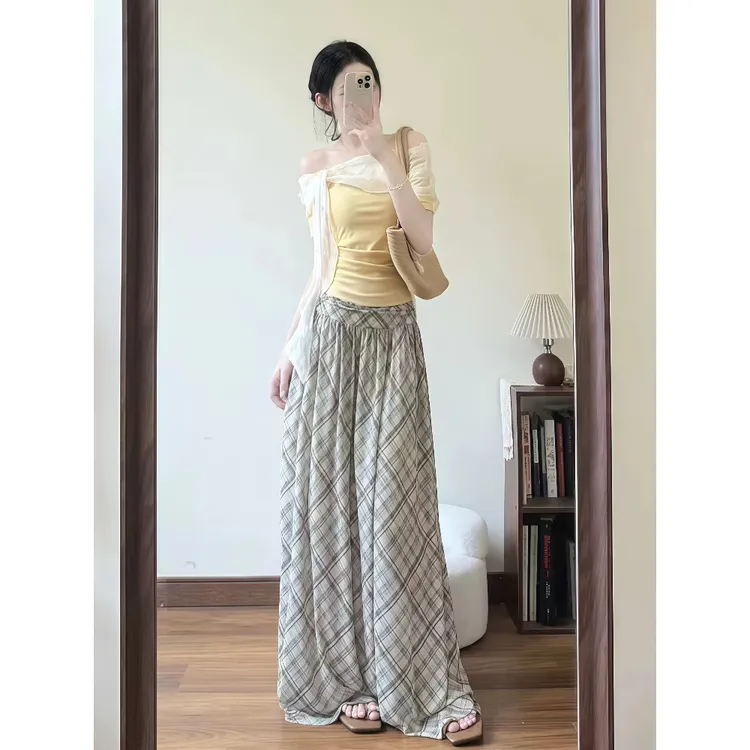 2025夏日绝美穿搭一整套甜美减龄网纱一字肩上衣碎花半身裙两件套