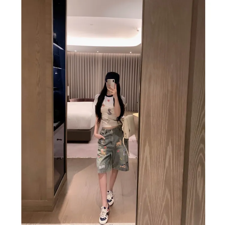 美式复古卡通动漫小狗贴纸印花牛仔裤女夏季时尚休闲五分阔腿裤子