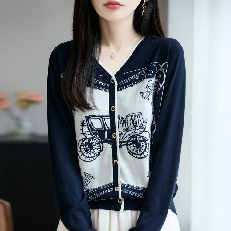 微胖mm春秋大码女士v领毛衣遮肚子显瘦上衣内搭可外穿针织打底衫