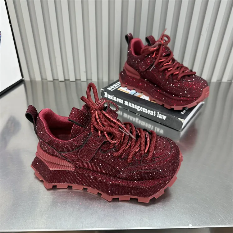 女款休闲百搭厚底时尚透气红色轻便水钻新款高定欧货系带潮流潮鞋
