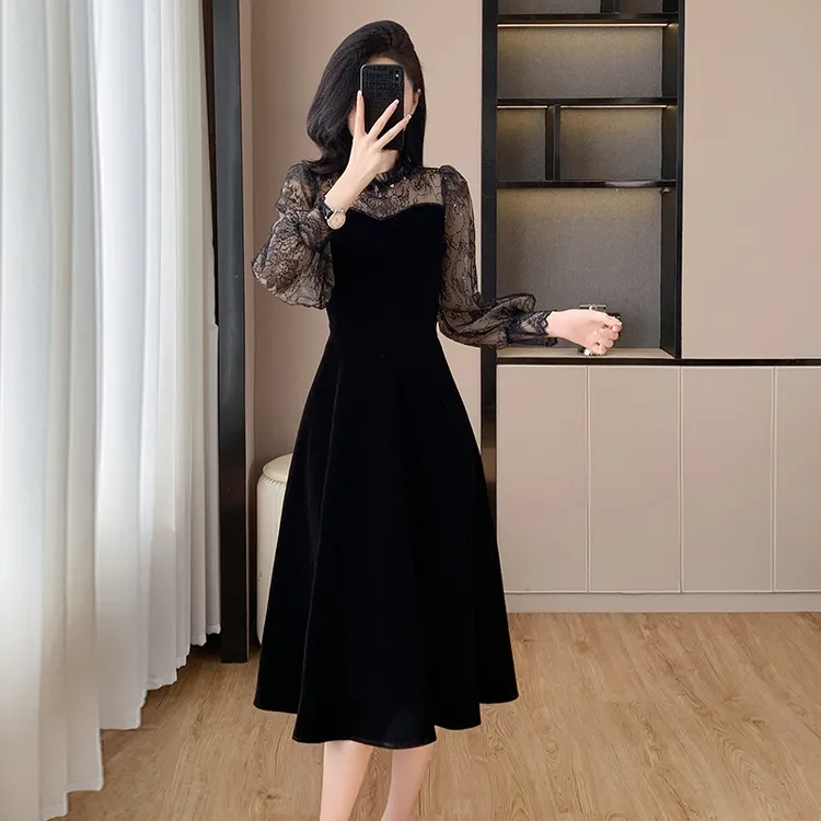 赫本风黑色晚礼服秋冬女法式复古优雅气质减龄长袖丝绒高腰连衣裙