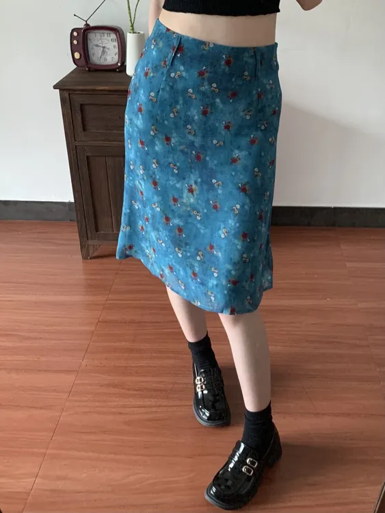 千金贵气名媛风时尚新款法式感短袖修身显瘦气质连衣裙洋气衣服女