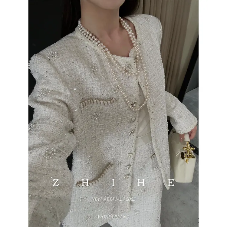 无艳一禾【铂金香氛】静奢法式绣珠香风外套+半裙