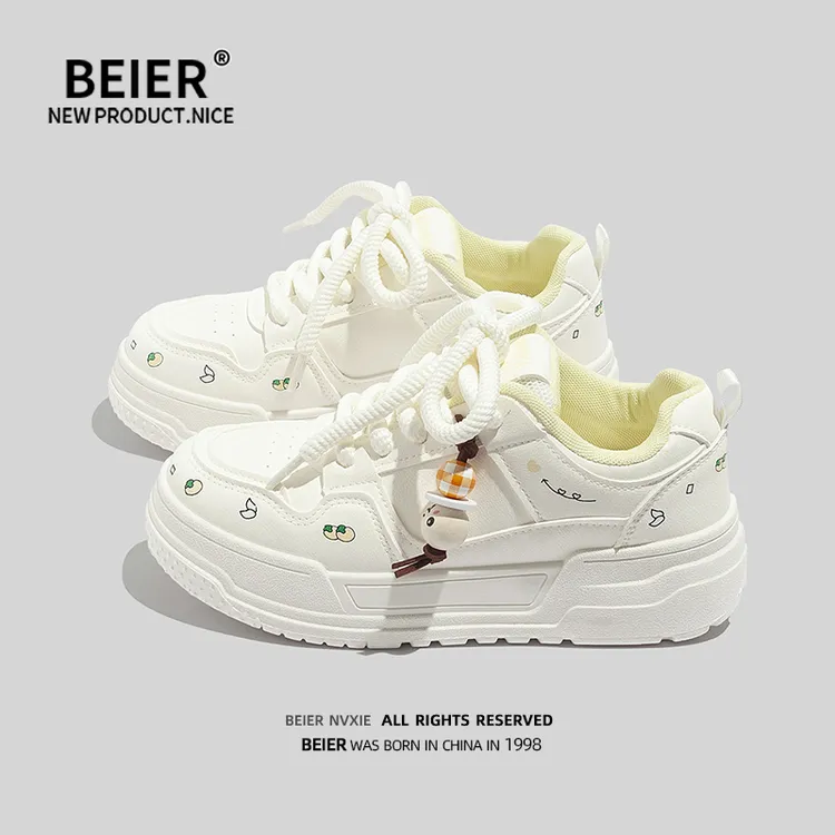 BEIER圆头百搭休闲鞋厚底女鞋2025秋季新款透气小众学生板鞋28105