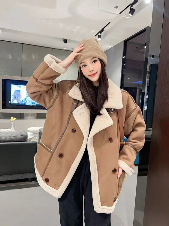 2025新款大码皮毛一体显瘦宽松机车服漂亮洋气保暖外套