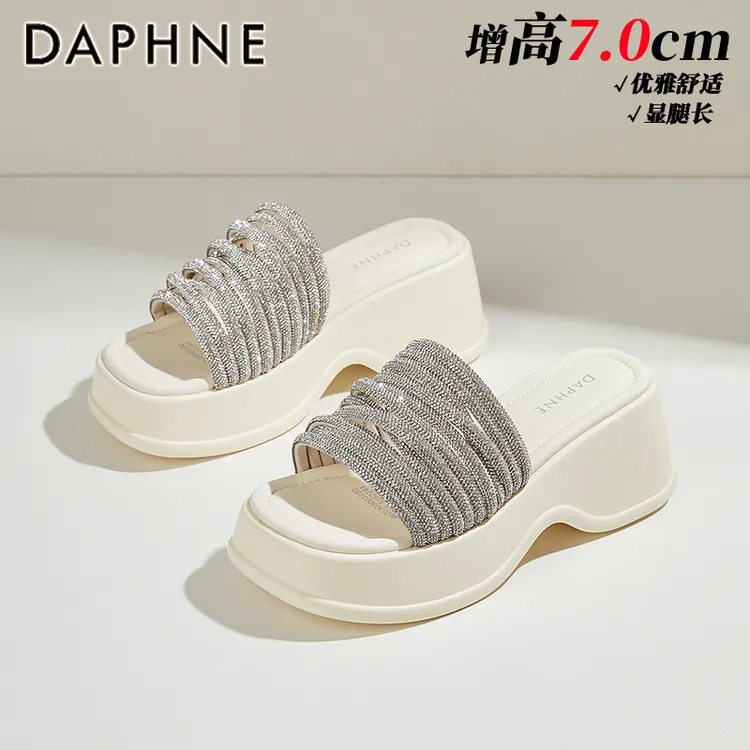 达芙妮+7CM厚底一字拖女款2025夏季新款水钻沙滩鞋外穿松糕凉鞋子