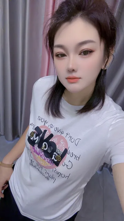 3069夏季新款时尚甜辣风重工印花短袖T恤女常规圆领套头体恤上衣