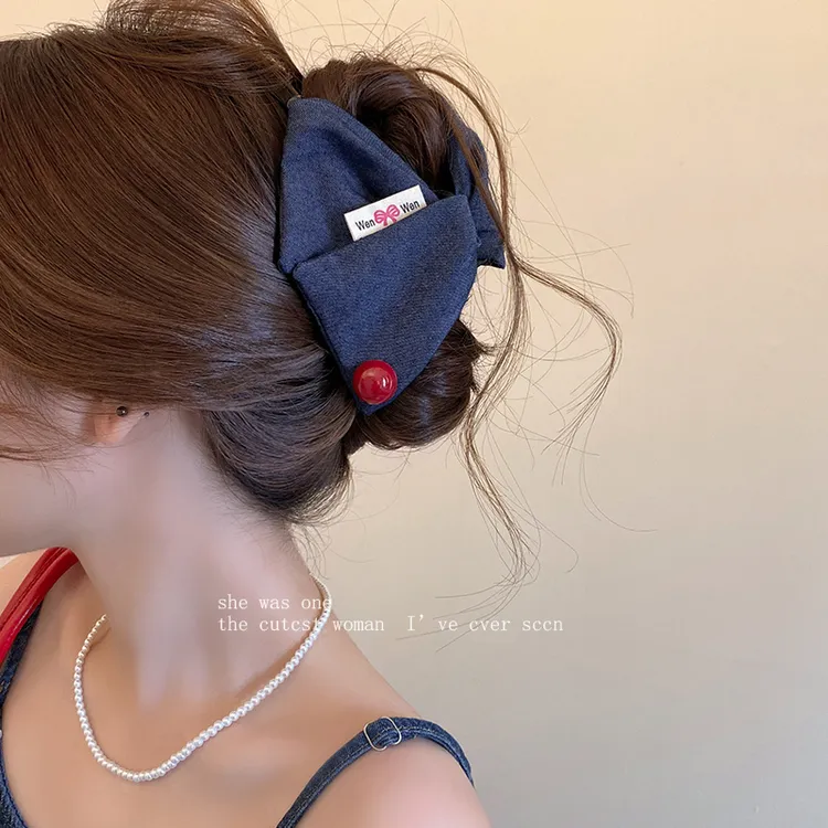 韩版慵懒风牛仔蓝三角抓夹红珠盘发夹头饰2025新款质感大号鲨鱼夹