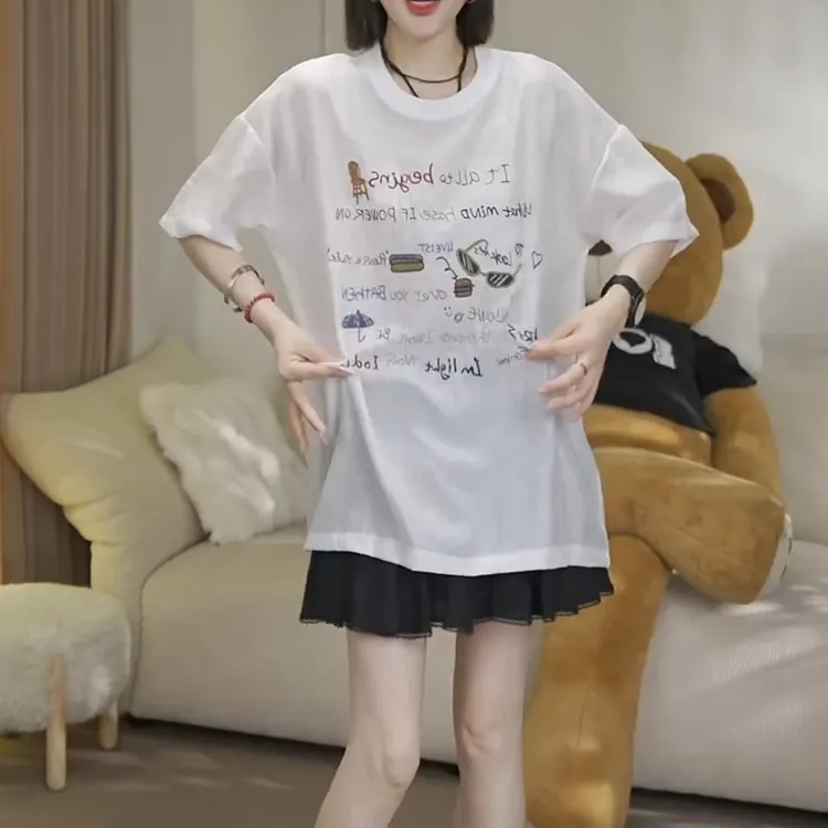 2025新品时尚休闲女款减龄短袖设计师款字母T恤LK2504071