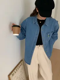 2025春季新款韩版兔子刺绣翻领牛仔衬衫女宽松气质衬衣外套2319