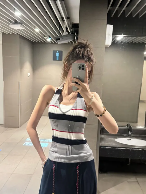 婉君【条纹挂脖】挂脖百搭时尚设计感背心上衣 LWJ25B2T1490