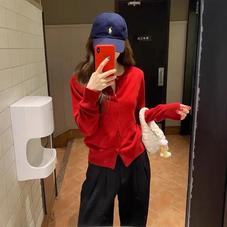 韩系简约百搭圆领长袖针织开衫女秋季新款设计感气质宽松显瘦上衣