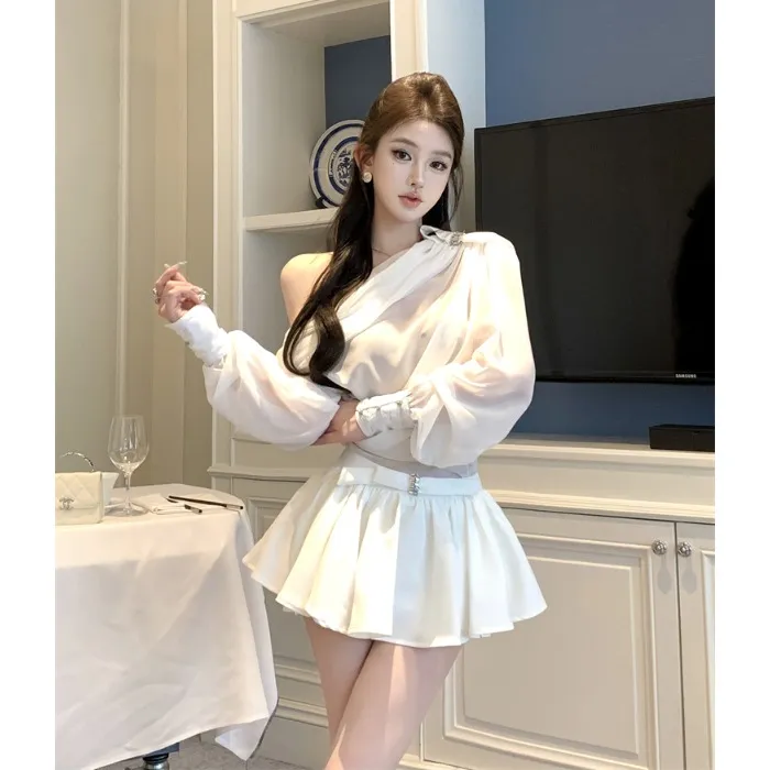 蝴蝶结性感斜肩长袖衬衫上衣女春季辣妹套装高腰半身裙白色两件套