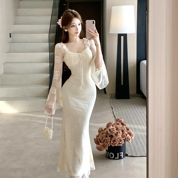 法式御姐风蕾丝喇叭袖修身连衣裙女秋季高级感气质超仙女礼服长裙