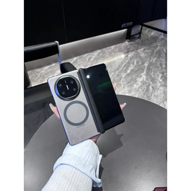 适用胡华为MateX6/MateX5磨砂磁吸中轴手机壳 亲肤感华为X5手机壳