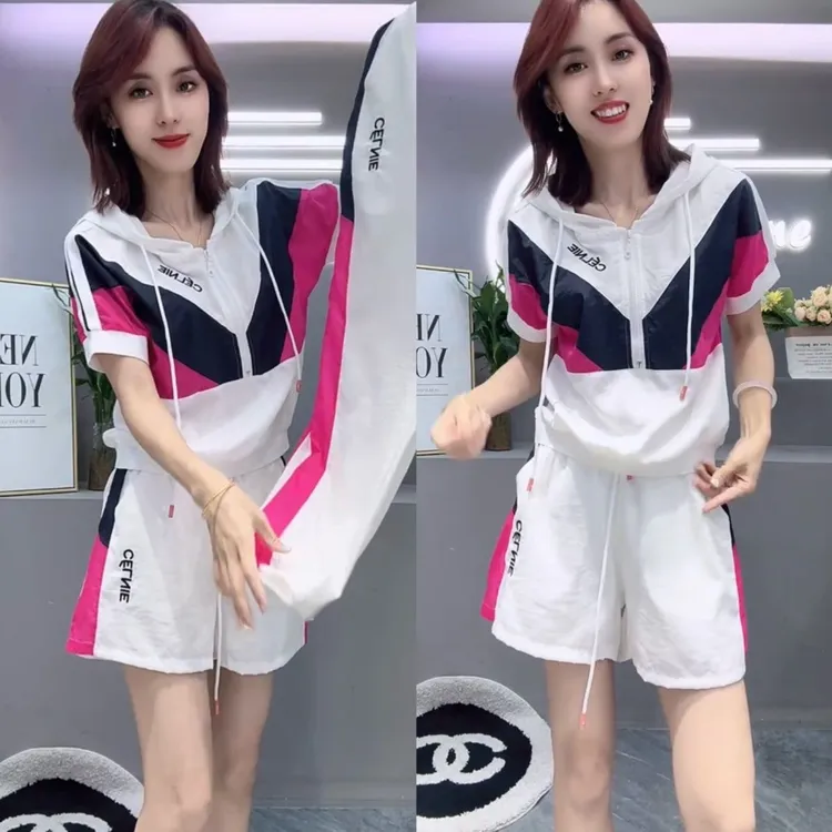 女士夏季休闲短袖短裤运动套装时尚减龄百搭显瘦