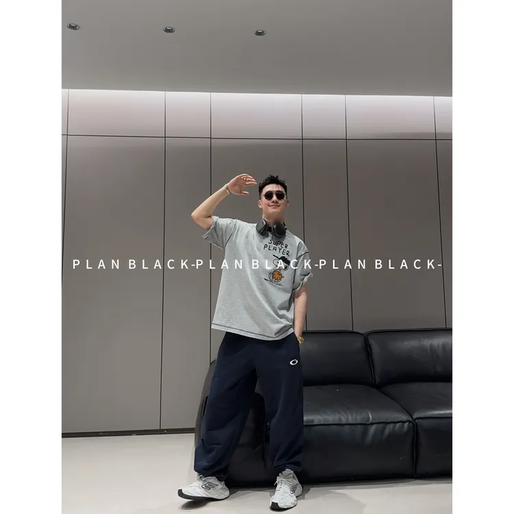 RICH陈发财【努比外缝线】新look！动漫风情侣松弛感小领口T恤6797