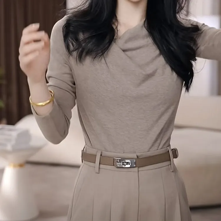 早秋设计感时尚气质百搭长袖T恤女2025新款修身显瘦打底衫上衣