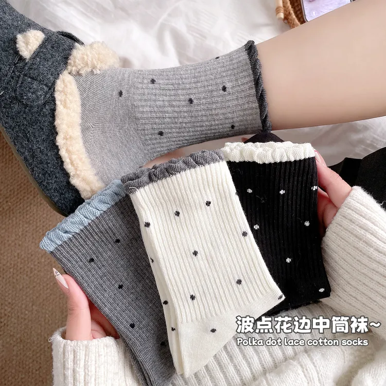 ins风甜美波点花边袜子女秋冬加厚棉质中筒袜女生百搭无骨棉袜潮