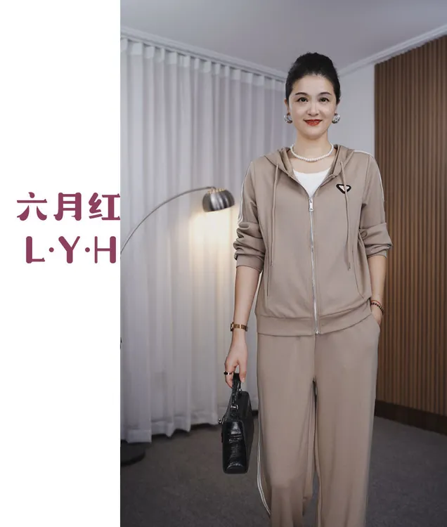 妈妈装休闲连帽套装拉链开衫2025春秋新品洋气大码中老年女装显瘦