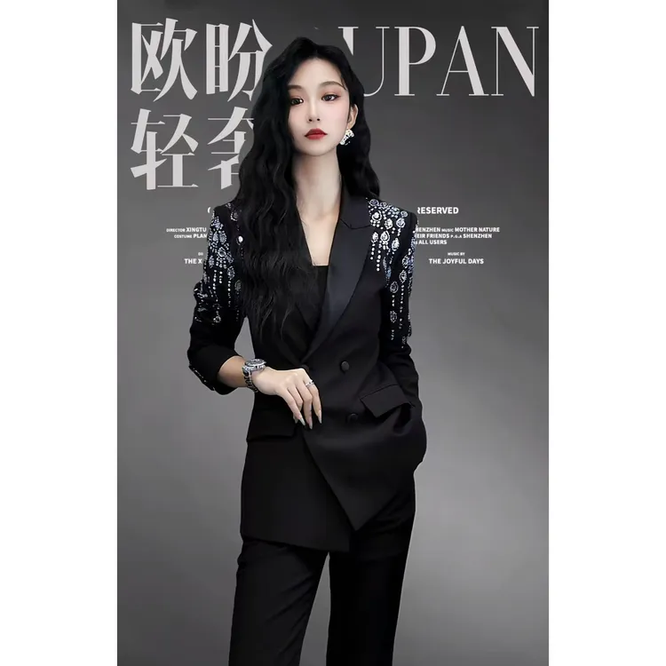 927欧货高定职业女装设计感御姐气质重工大水钻西装长裤两件套女