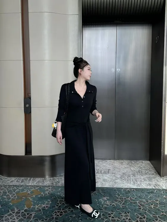 琪琪怪怪大码女装【心机裙】秋季时尚腰间绑带翻领连衣裙D17499QD