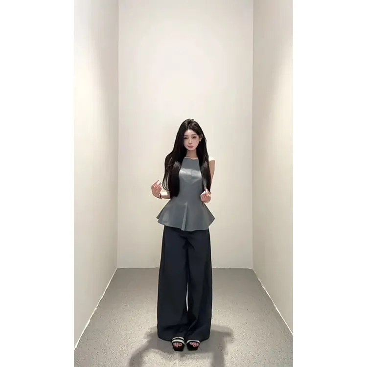 露背蝴蝶结修身无袖上衣女2025夏季新款宽松直筒阔腿休闲裤两件套