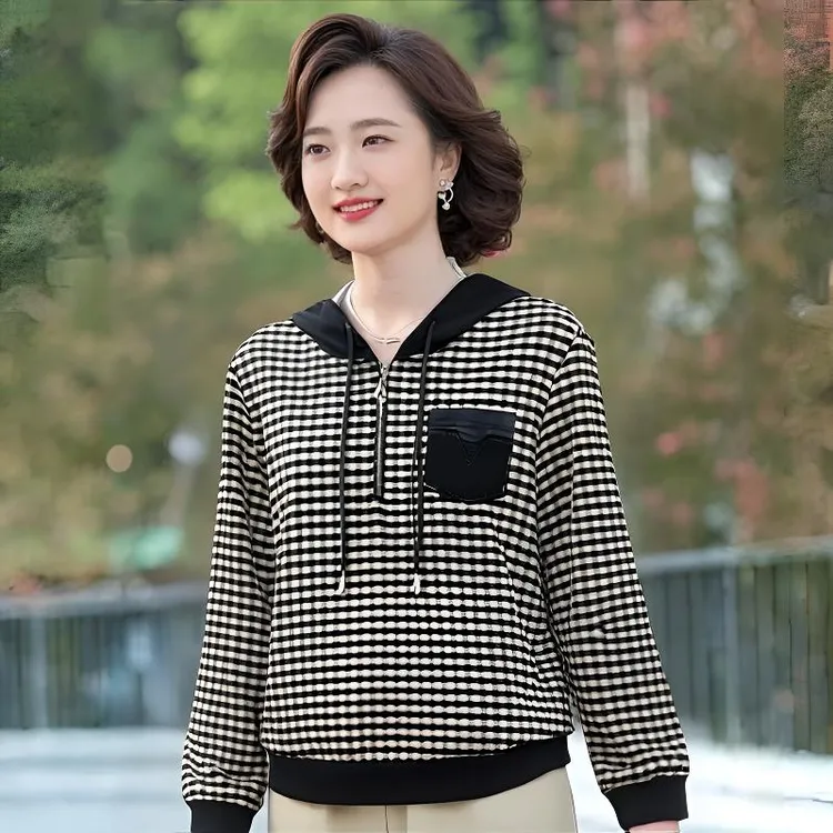 连帽烫钻套头款秋季波点长袖卫衣黑色韩版新款中老年女装妈妈秋装