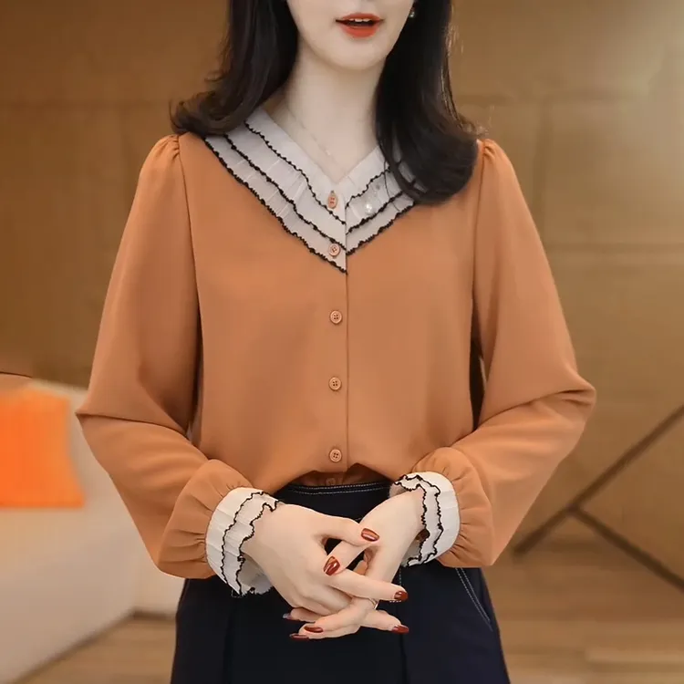 砖红色时尚优雅小个子拼接撞色衬衣春季氛围感单排扣V领长袖T恤女