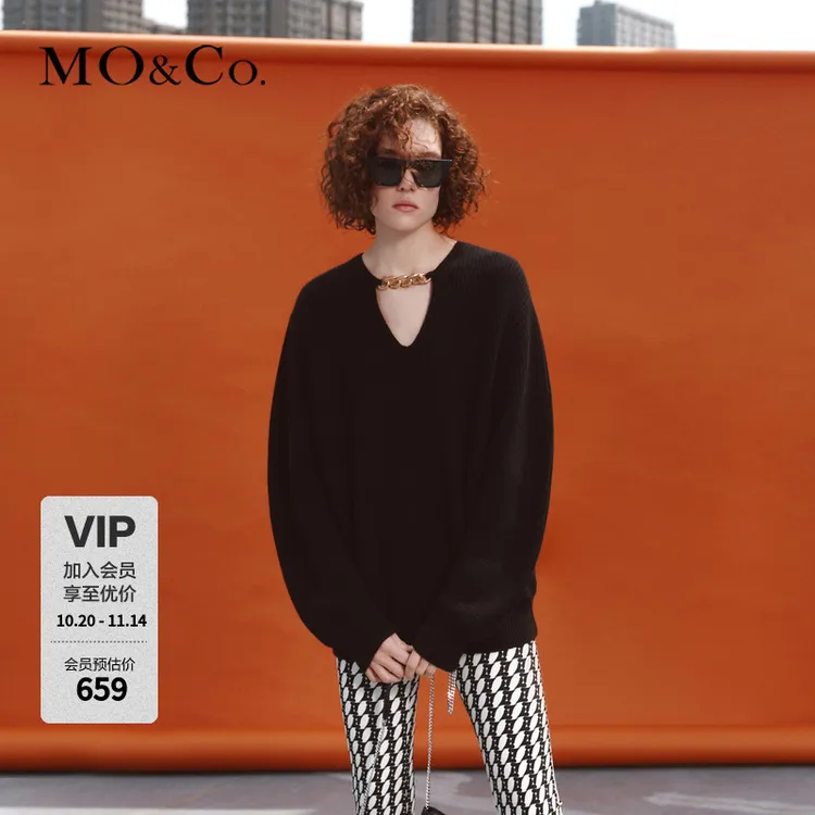 【防寒】MOCO秋季V领链条宽松休闲时尚绵羊毛针织衫毛衣MBC3SWTT28