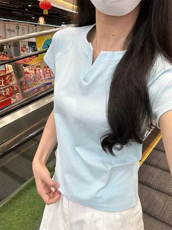 纯色V领正肩短袖t恤女2025夏季内搭修身显瘦辣妹独特别致甜辣上衣