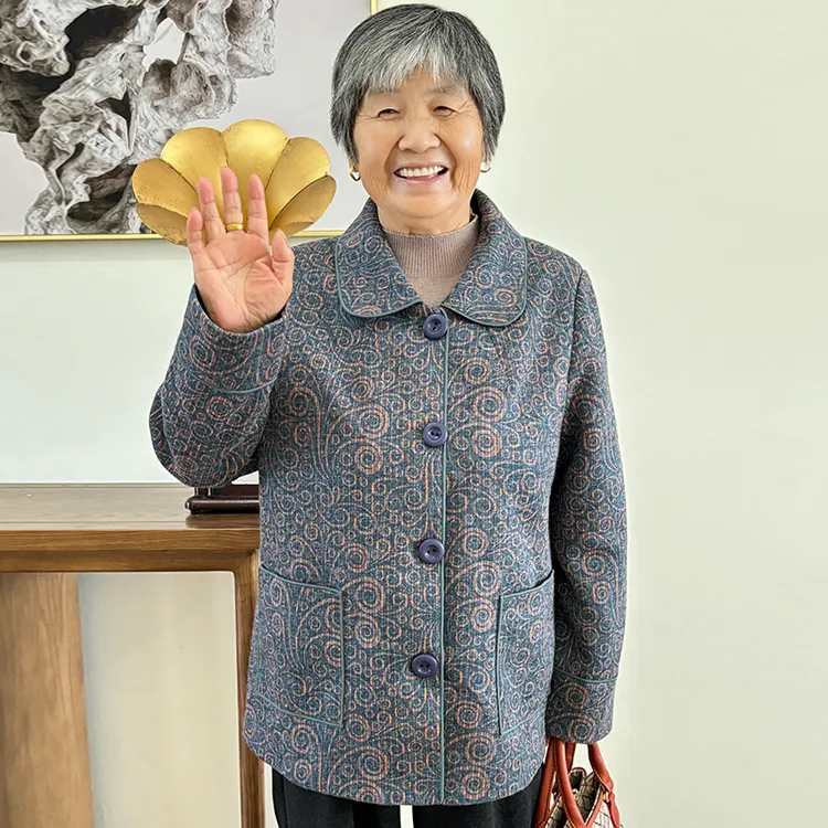 奶奶秋装外套女新款老太太高端气质中老年人妈妈长袖呢子洋气上衣