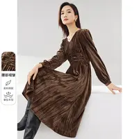 琥珀流光 气质简约V领长袖套头腰部褶皱显瘦连衣裙52568