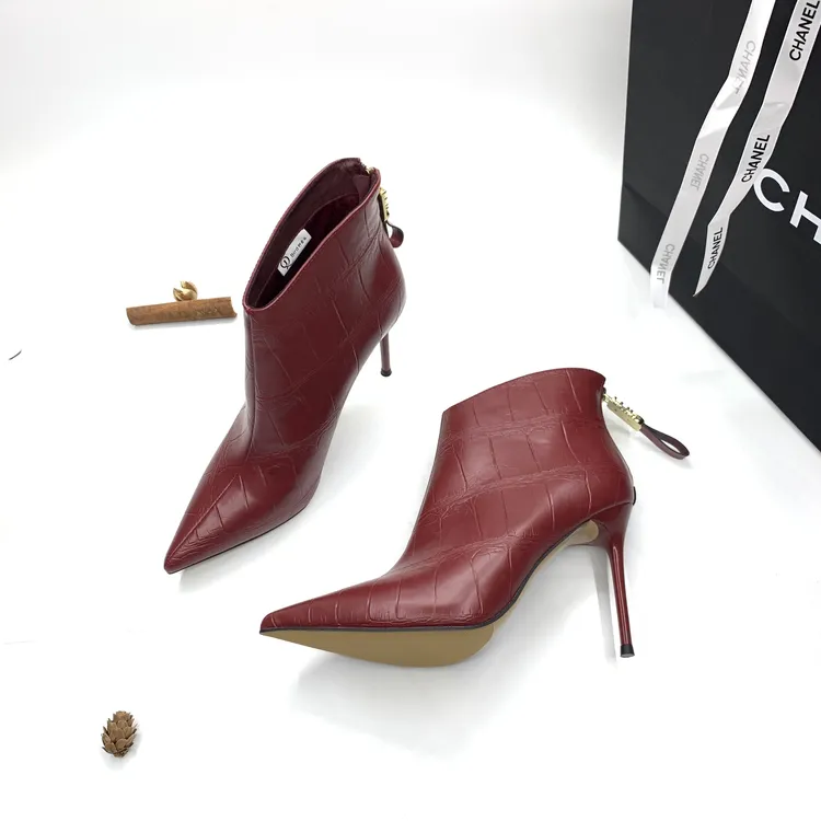 【8厘米】石头纹尖头高跟短靴金属后拉链细高跟加绒里女靴子RY6627