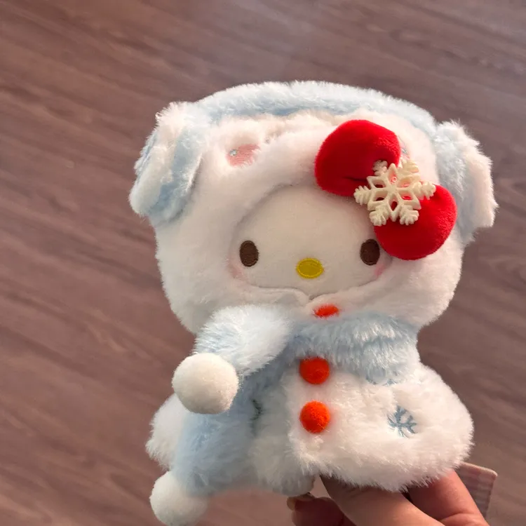 正版hello kitty包包挂件冬日雪人雪乐乐耳机雪花冬季包挂饰