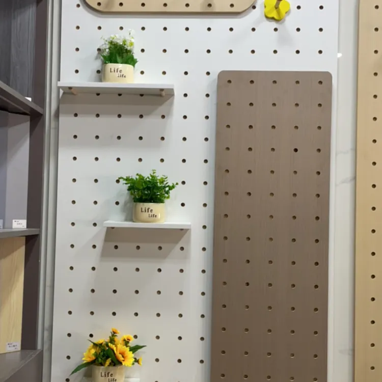 定制款杉木洞洞板