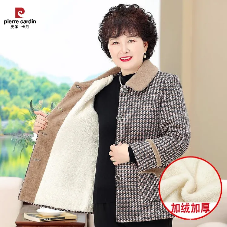 皮尔卡丹老年人冬装外套女奶奶格子短款大衣妈妈洋气新款老人加厚