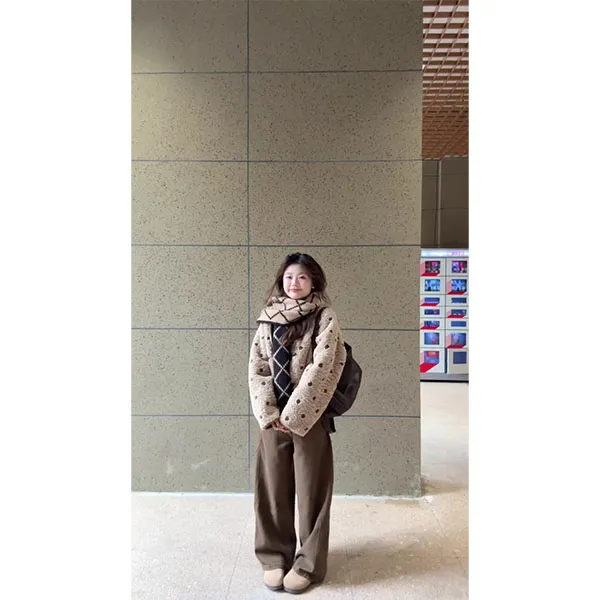 韩系慵懒风波点羊羔毛外套女甜美温柔加厚保暖毛绒上衣搭配裤子