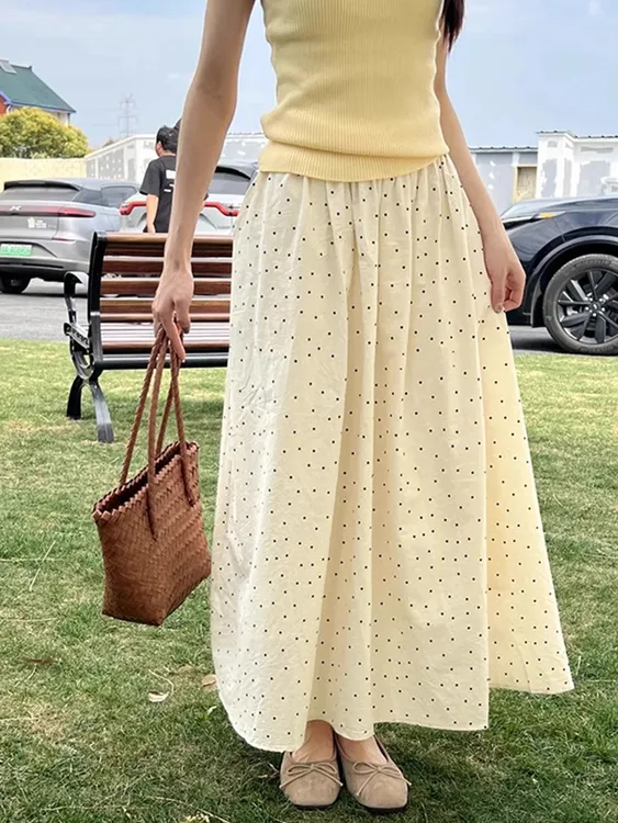 杏色波点半身裙女2025夏季新款高腰遮胯显瘦a字裙温柔风大摆伞裙