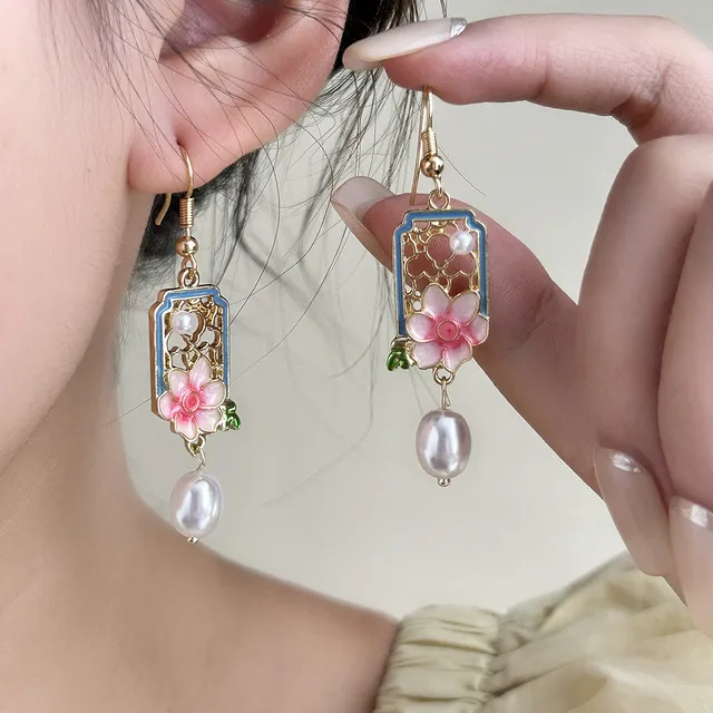 老凤祥足银银针中国风镂空粉色花朵耳坠古风覆古珍珠吊坠耳针气质