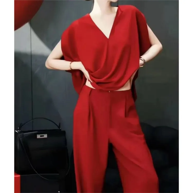 2025时尚V领宽松短袖上衣搭配高级感百搭阔腿裤显瘦气质女神套装