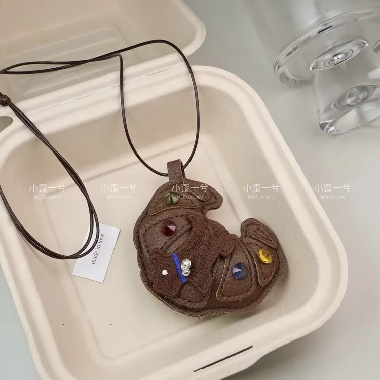 钛钢皮质项链 百搭女休闲风ins可爱毛衣链小众饰品轻奢