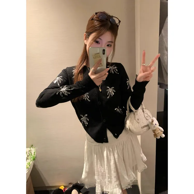 韩系纯欲风黑色亮片开衫外搭女秋冬季洋气百搭高级感短款毛衣外套