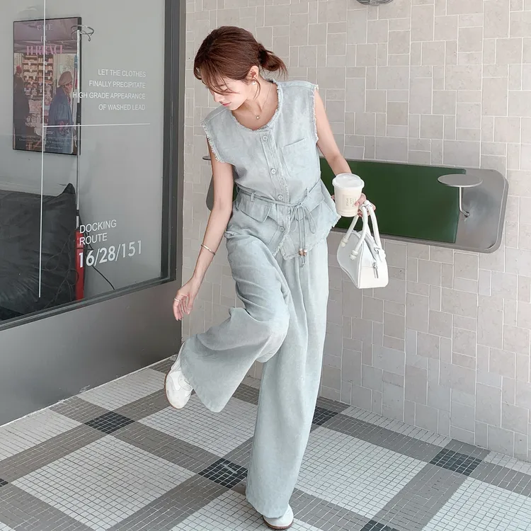 2025新款夏季韩系甜美时尚气质圆领无袖低饱和度阔腿裤两件套女