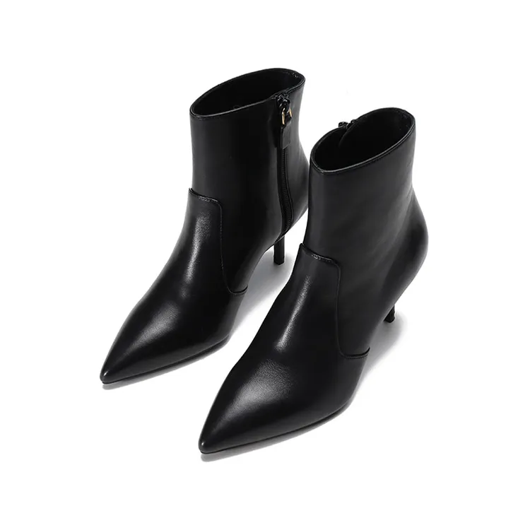 未使用 StuartWeitzman 女士尖头高跟靴子短靴 CARINE ZIP BOOTIE